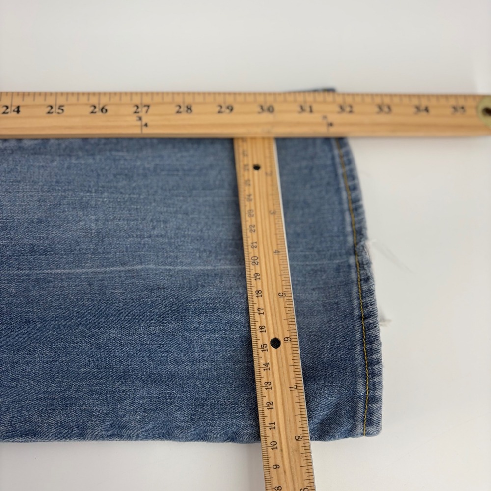 Rock & Republic Bootcut Jeans Womens 29 Light Wash Low Rise Flare Distressed - Picture 6 of 6